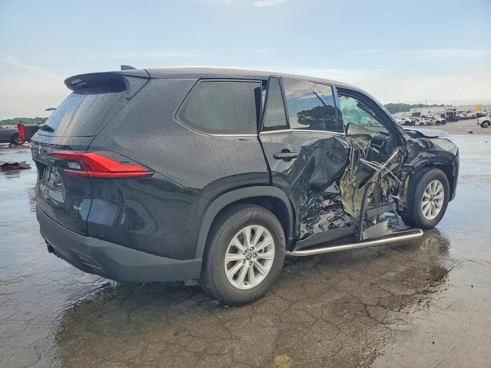 2024 TOYOTA GRAND HIGHLANDER XLE 3