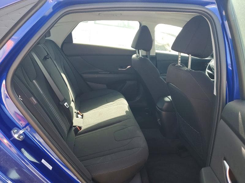 2025 HYUNDAI ELANTRA SEL 10