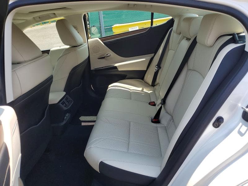 2023 LEXUS ES 300H LUXURY LUXURY 10