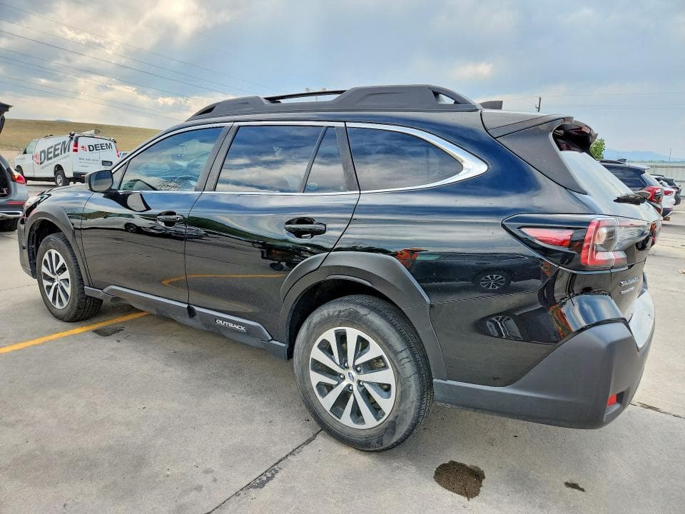 2023 SUBARU OUTBACK 2