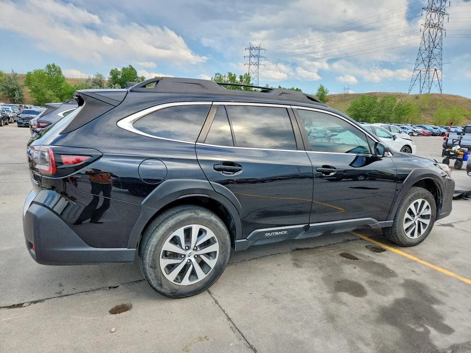 2023 SUBARU OUTBACK 3