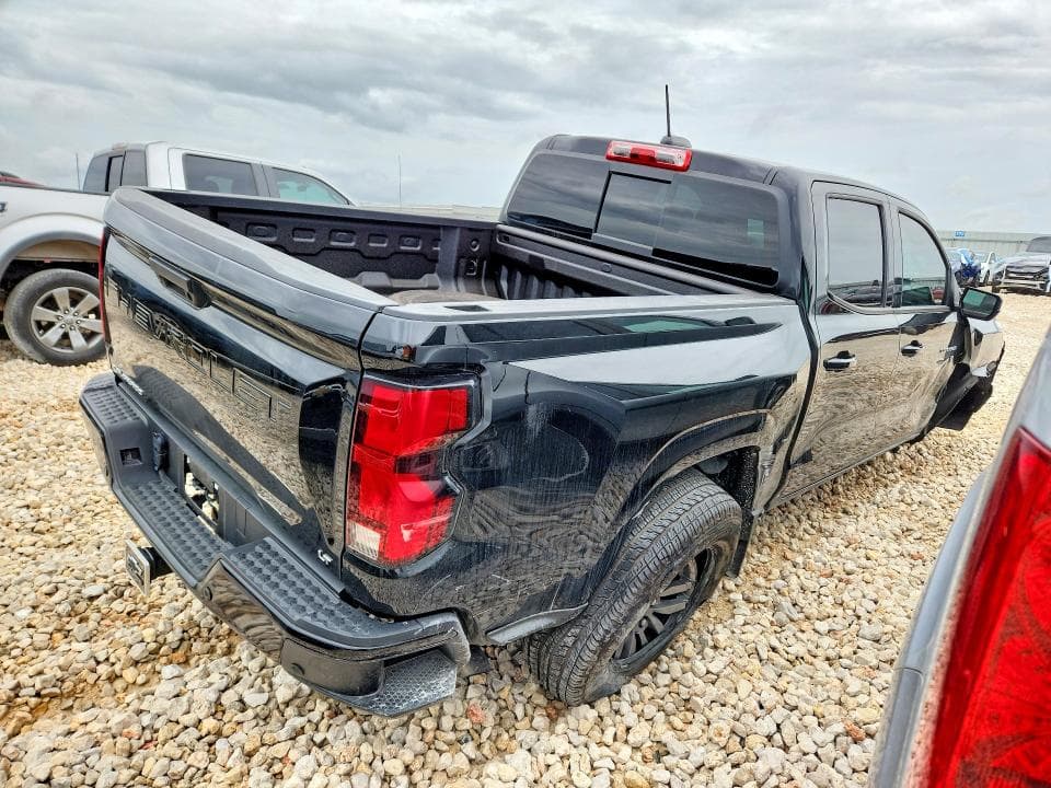 2024 CHEVROLET COLORADO LT LT 3