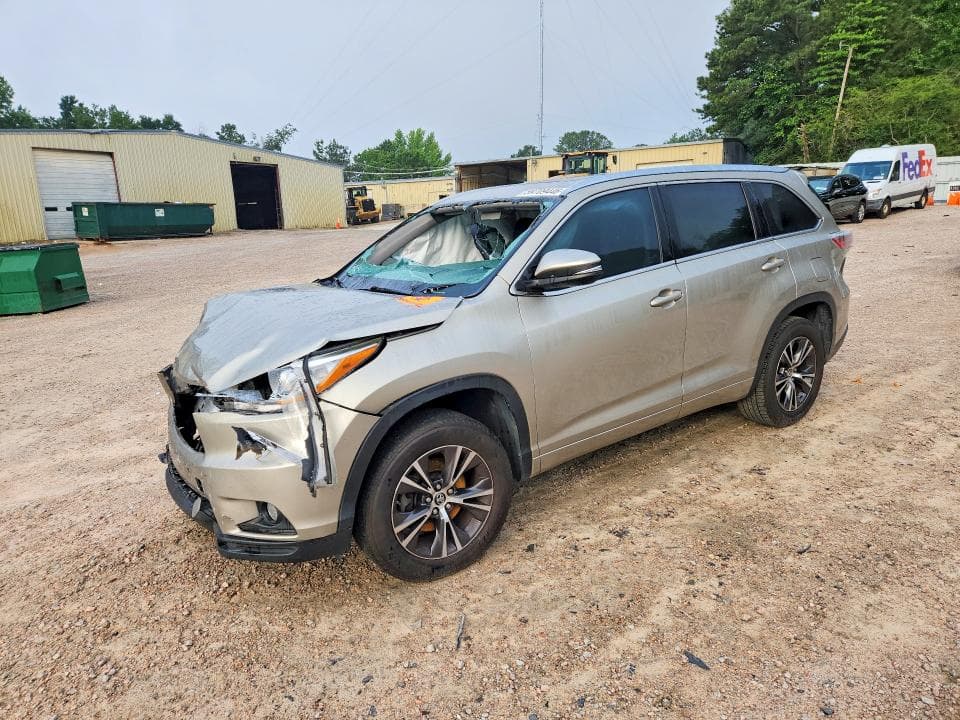 2016 TOYOTA HIGHLANDER XLE