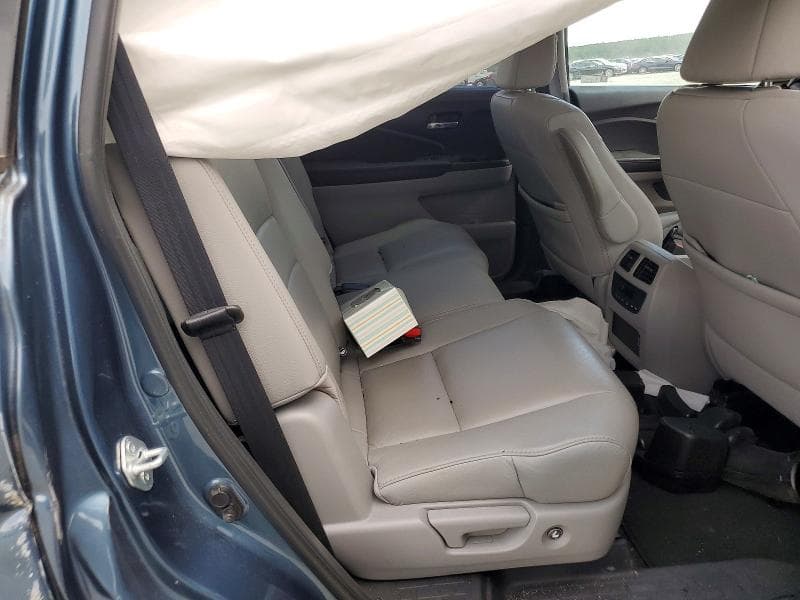 2021 HONDA PILOT SE 11