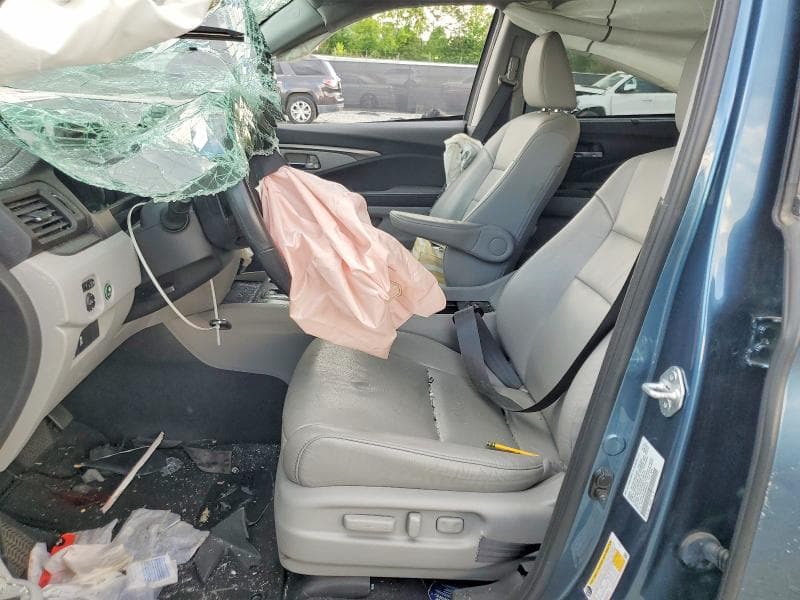2021 HONDA PILOT SE 7