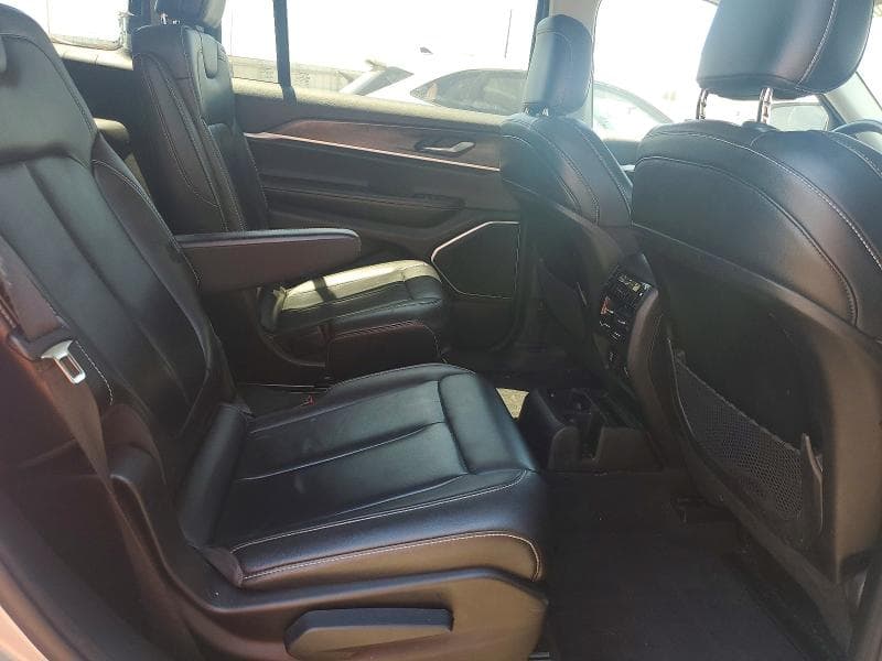 2022 JEEP GRAND CHEROKEE L LIMITED 11