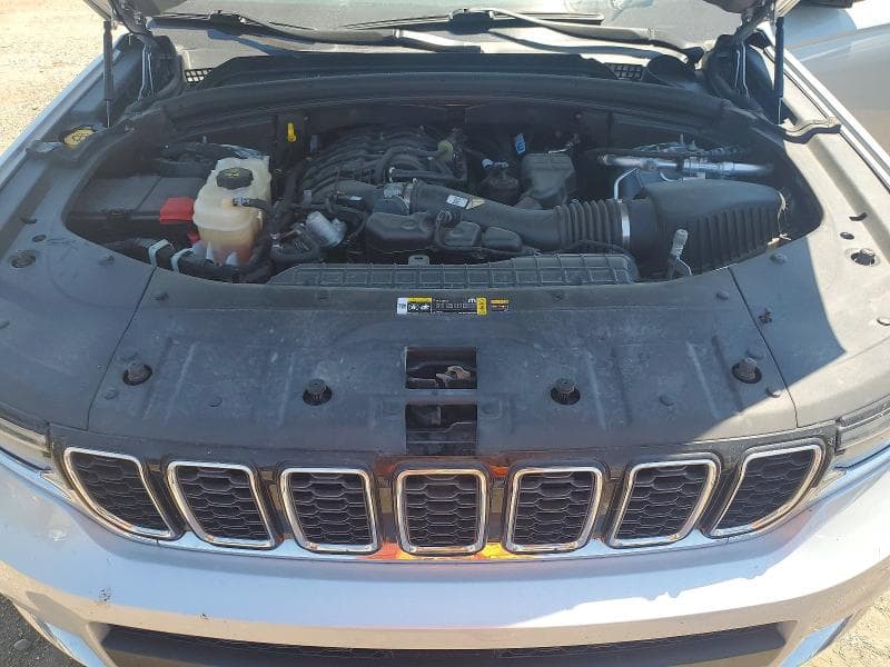 2022 JEEP GRAND CHEROKEE L LIMITED 12
