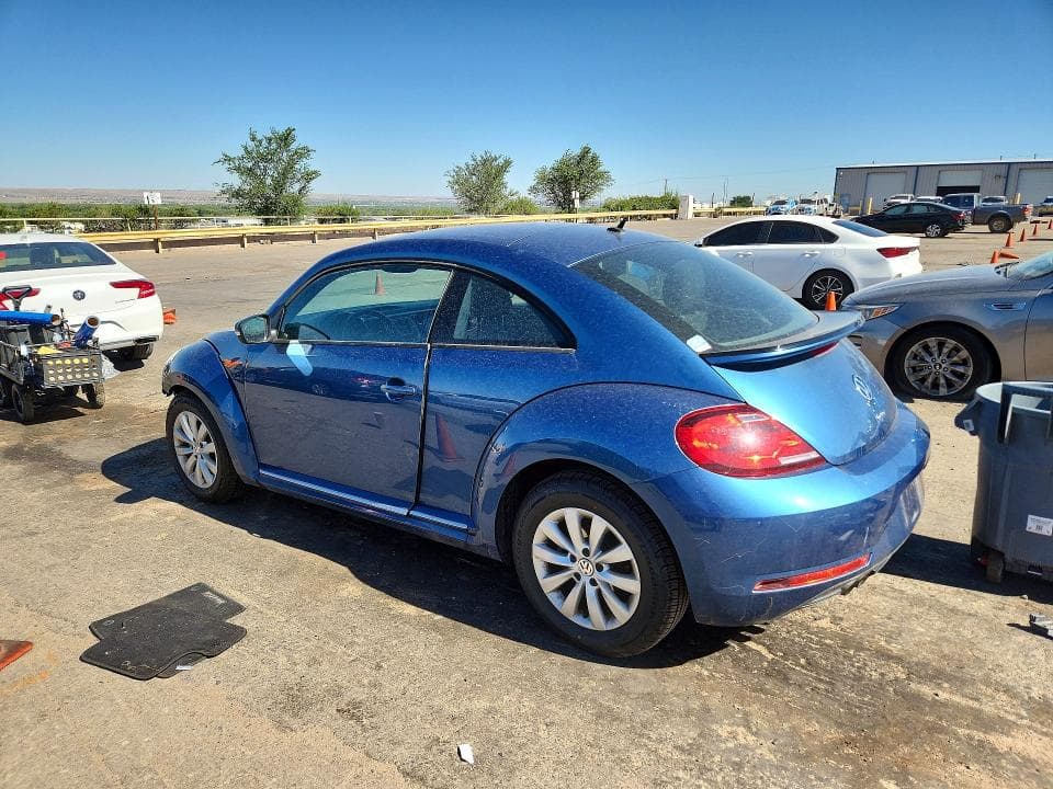 2019 VOLKSWAGEN BEETLE S 2