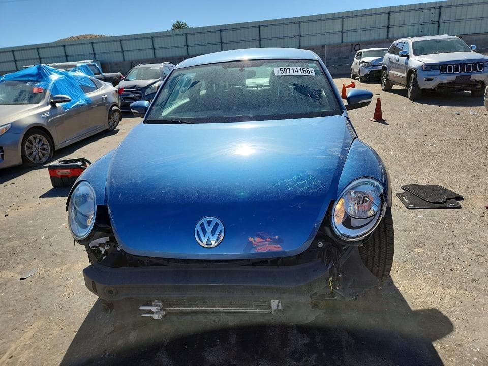 2019 VOLKSWAGEN BEETLE S 5