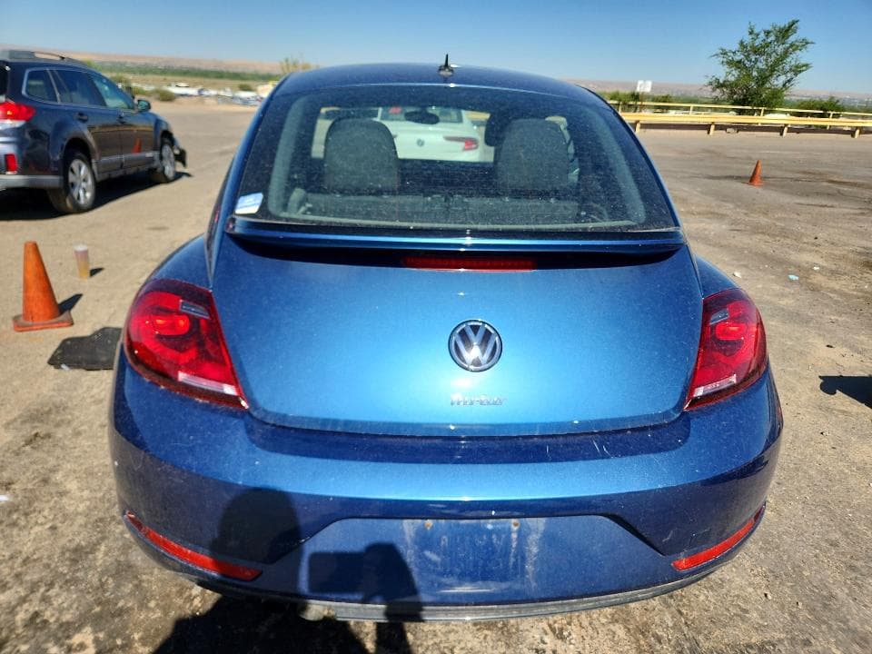 2019 VOLKSWAGEN BEETLE S 6