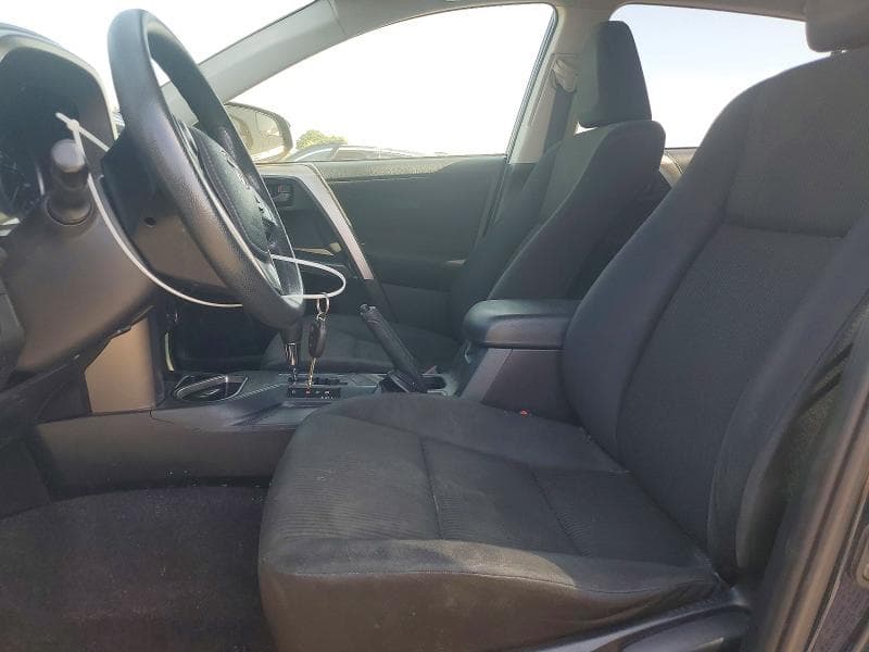 2017 TOYOTA RAV4 LE 7