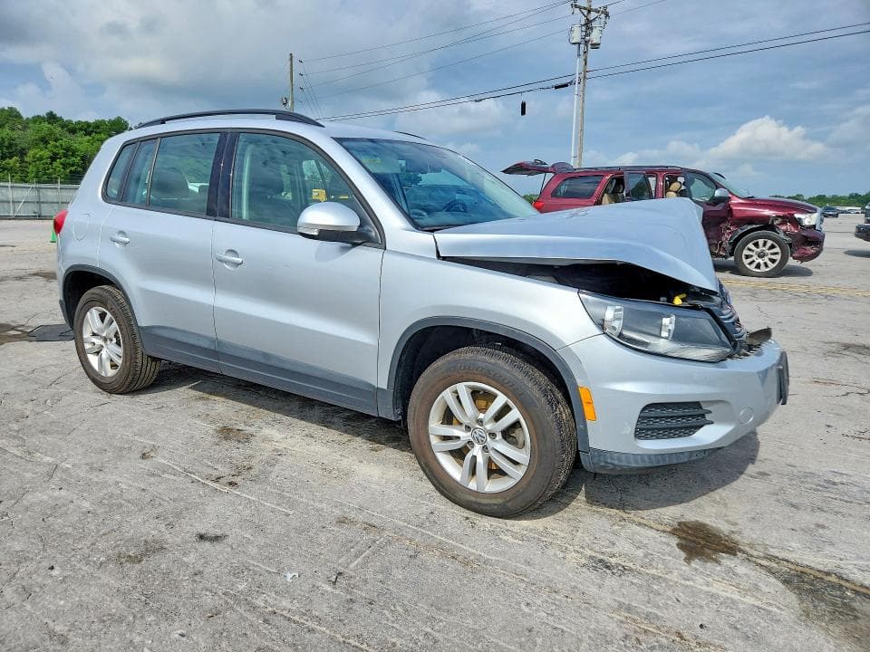 2017 VOLKSWAGEN TIGUAN S S 4