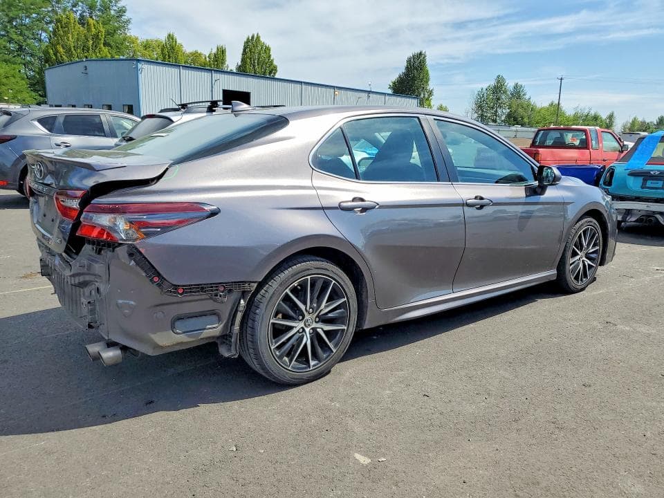 2022 TOYOTA CAMRY SE SE 3