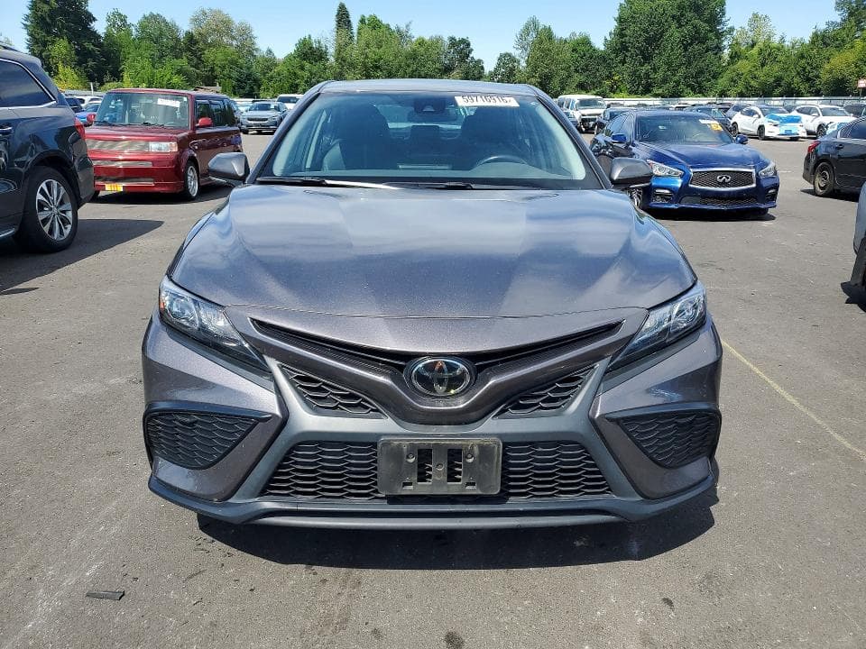 2022 TOYOTA CAMRY SE SE 5