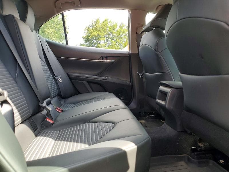 2022 TOYOTA CAMRY SE SE 10