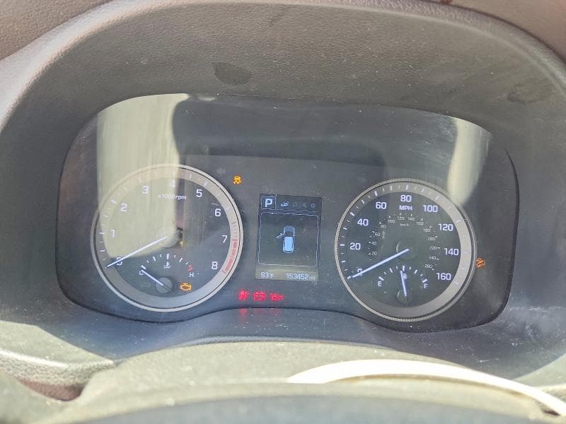 2017 HYUNDAI TUCSON SE 9