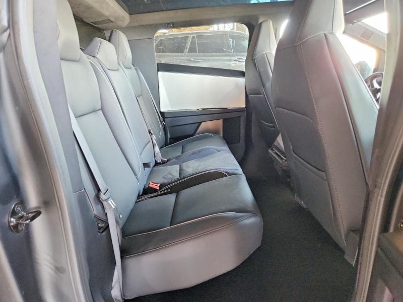 2025 TESLA CYBERTRUCK 11