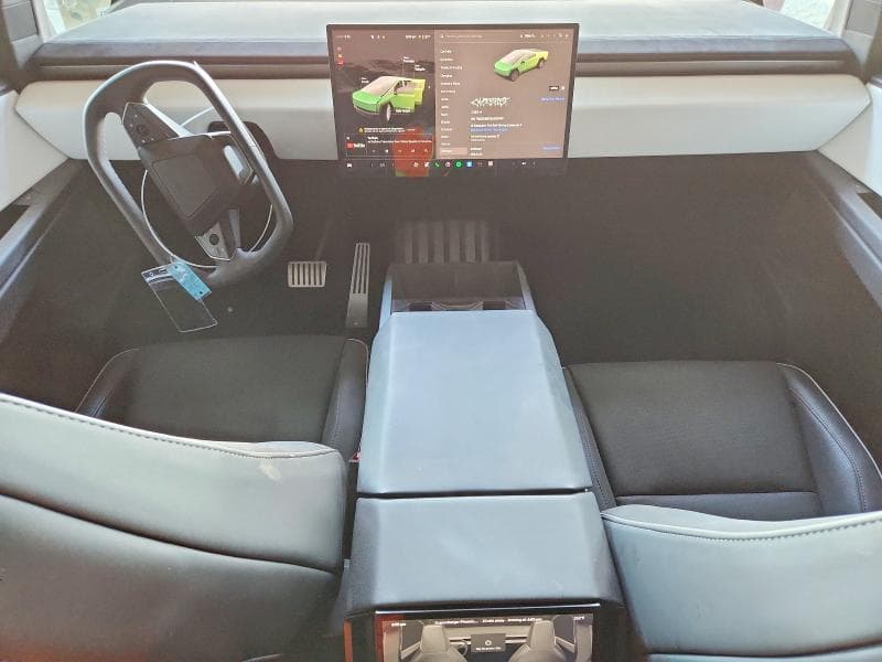 2025 TESLA CYBERTRUCK 8