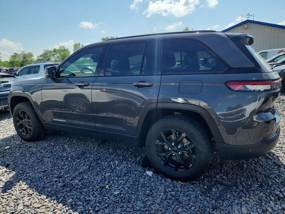 2024 JEEP GRAND CHEROKEE LAREDO LAREDO 2
