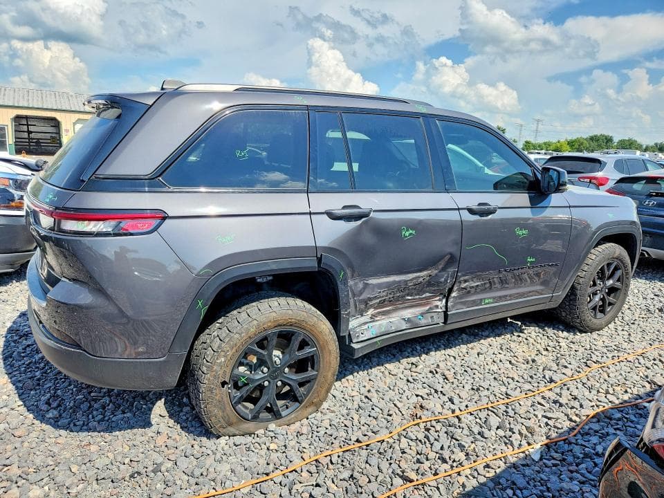 2024 JEEP GRAND CHEROKEE LAREDO LAREDO 3