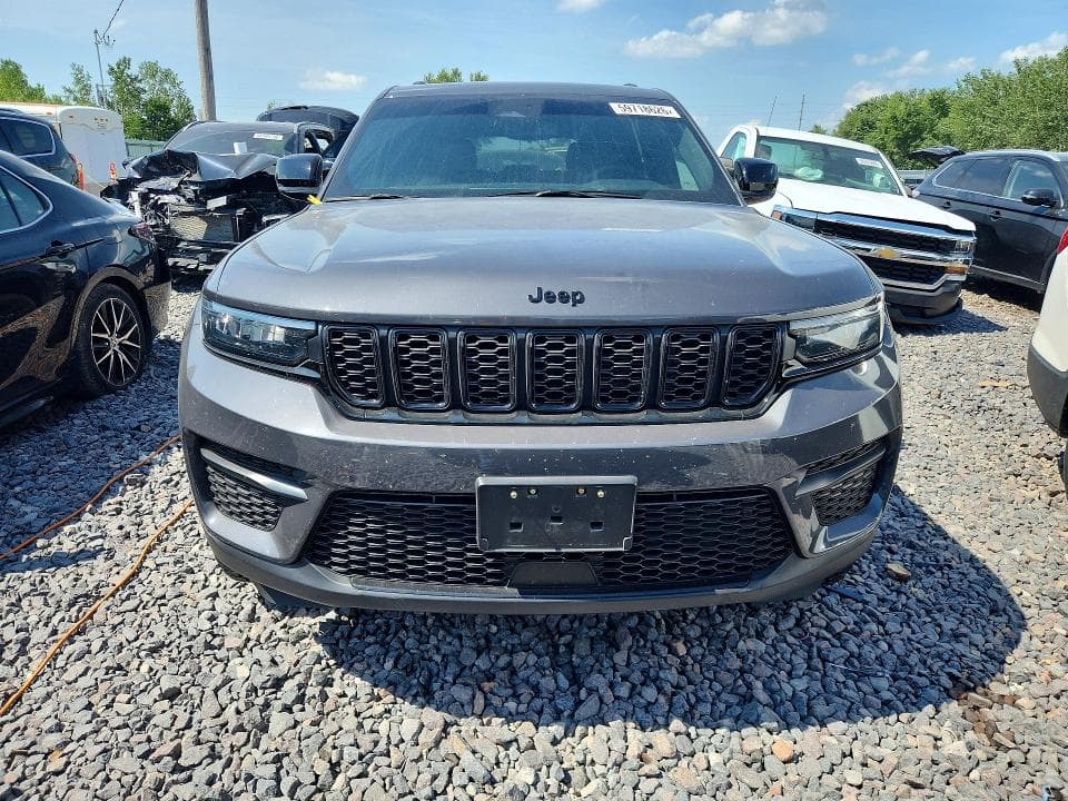 2024 JEEP GRAND CHEROKEE LAREDO LAREDO 5