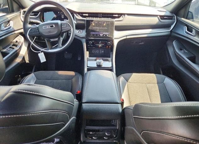 2024 JEEP GRAND CHEROKEE LAREDO LAREDO 8
