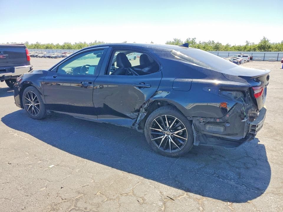 2023 TOYOTA CAMRY SE 2