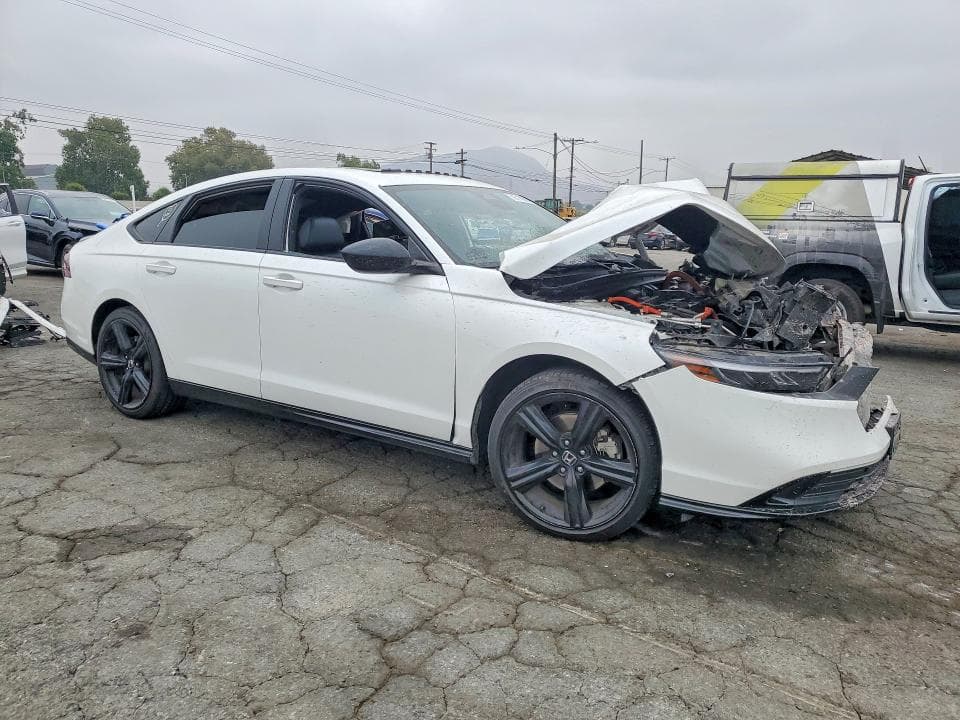 2024 HONDA ACCORD HYBRID SPORT-L 4