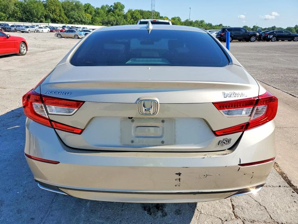 2019 HONDA ACCORD EX 6