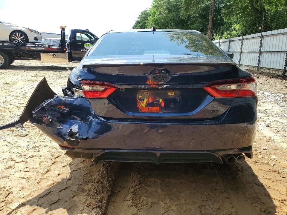 2021 TOYOTA CAMRY SE 6