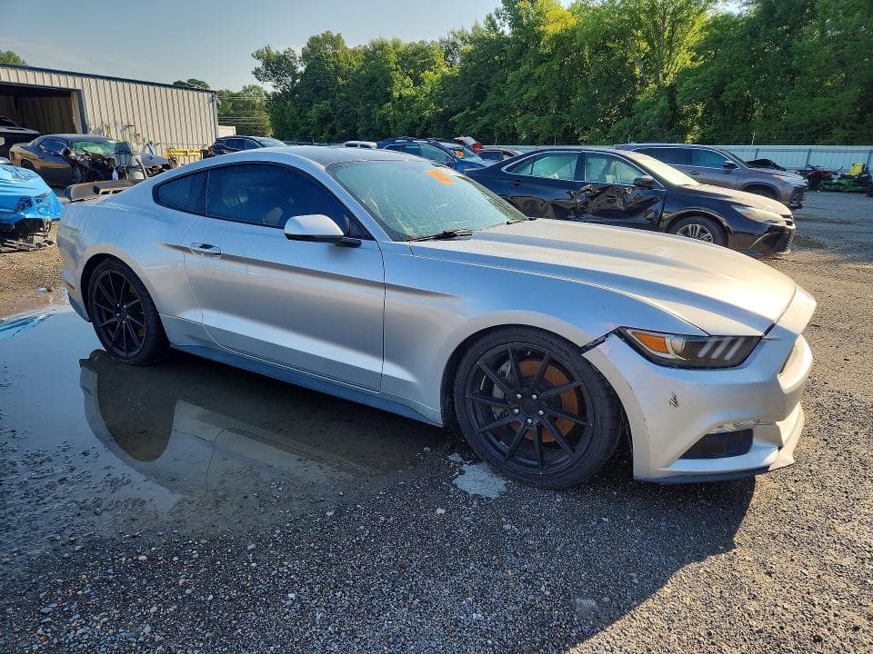 2017 FORD MUSTANG 4