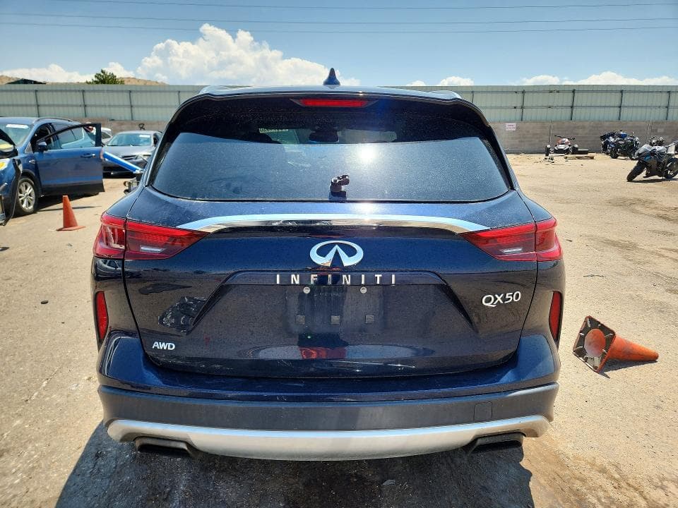 2019 INFINITI QX50 LUXE LUXE 6