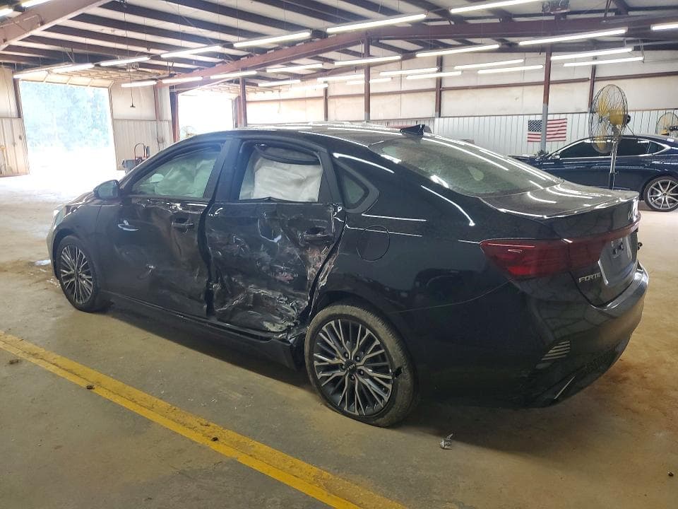 2022 KIA FORTE GT LINE 2