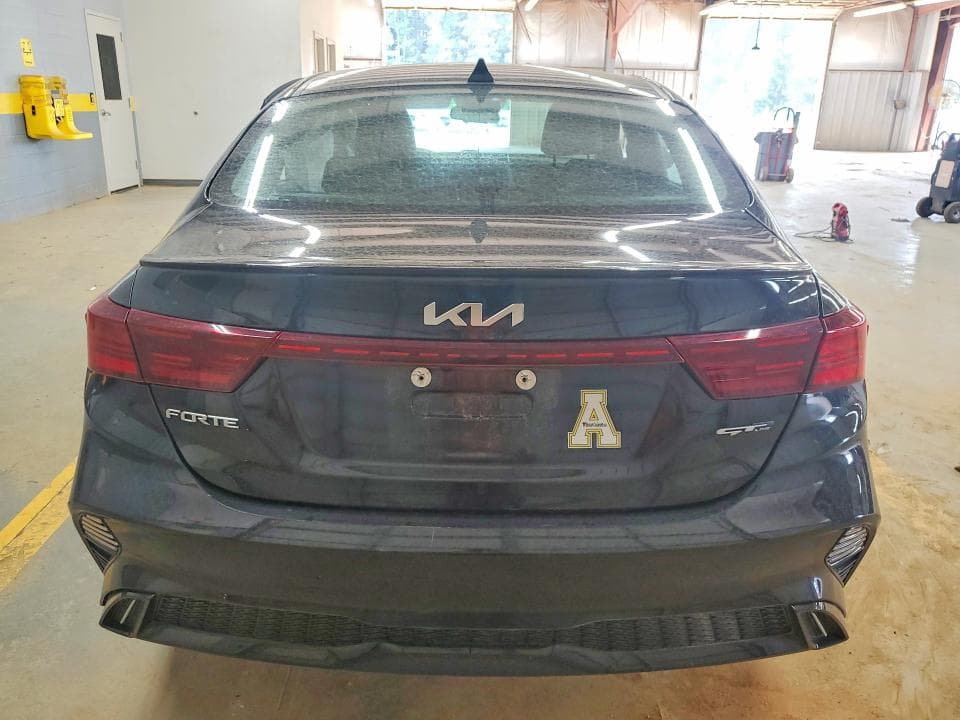 2022 KIA FORTE GT LINE 6