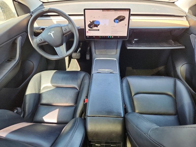 2021 TESLA MODEL Y 8