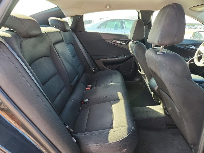 2018 CHEVROLET MALIBU LS 10