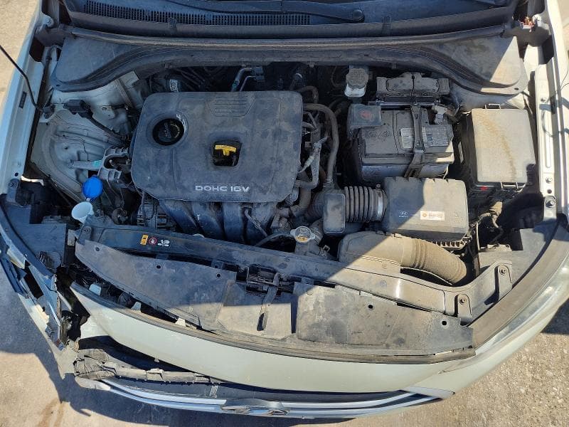 2017 HYUNDAI ELANTRA SE 11