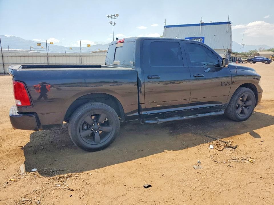 2018 RAM 1500 SLT 3