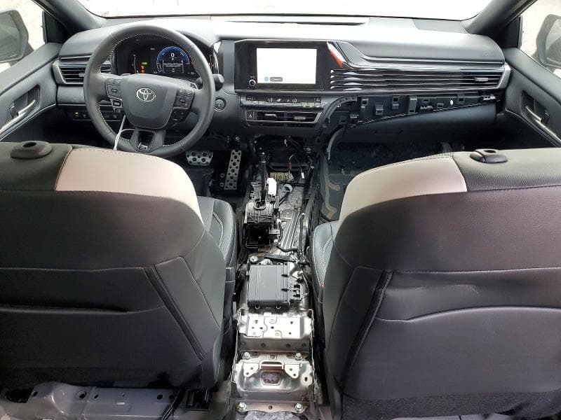 2026 TOYOTA CAMRY SE SE 8