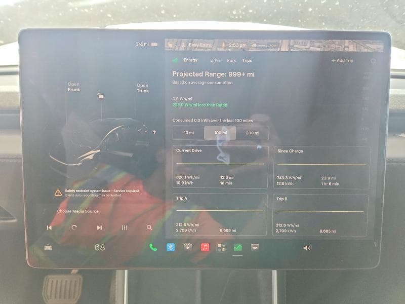 2026 TESLA MODEL Y 9