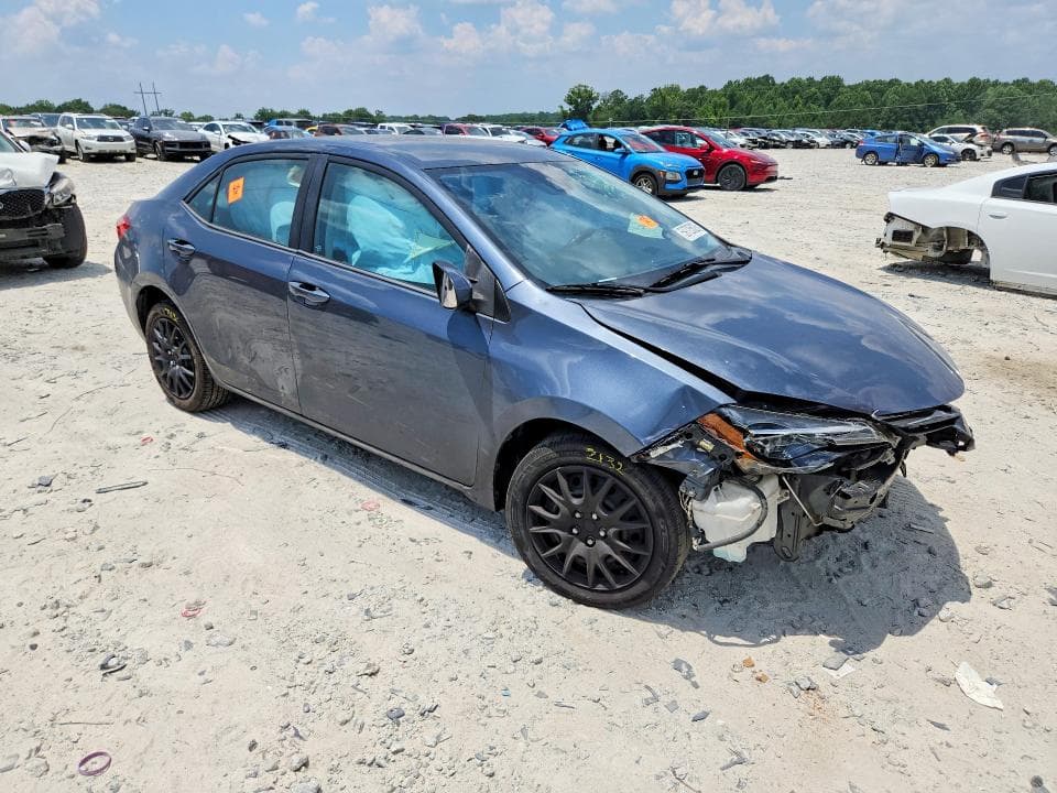 2017 TOYOTA COROLLA LE 4
