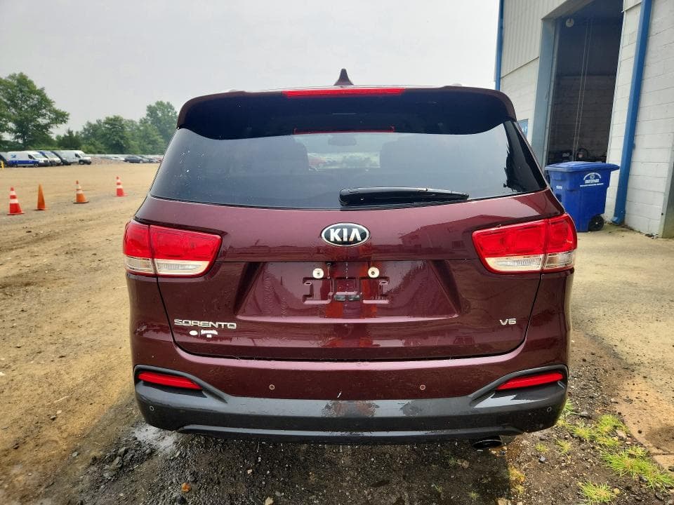 2017 KIA SORENTO LX V6 6