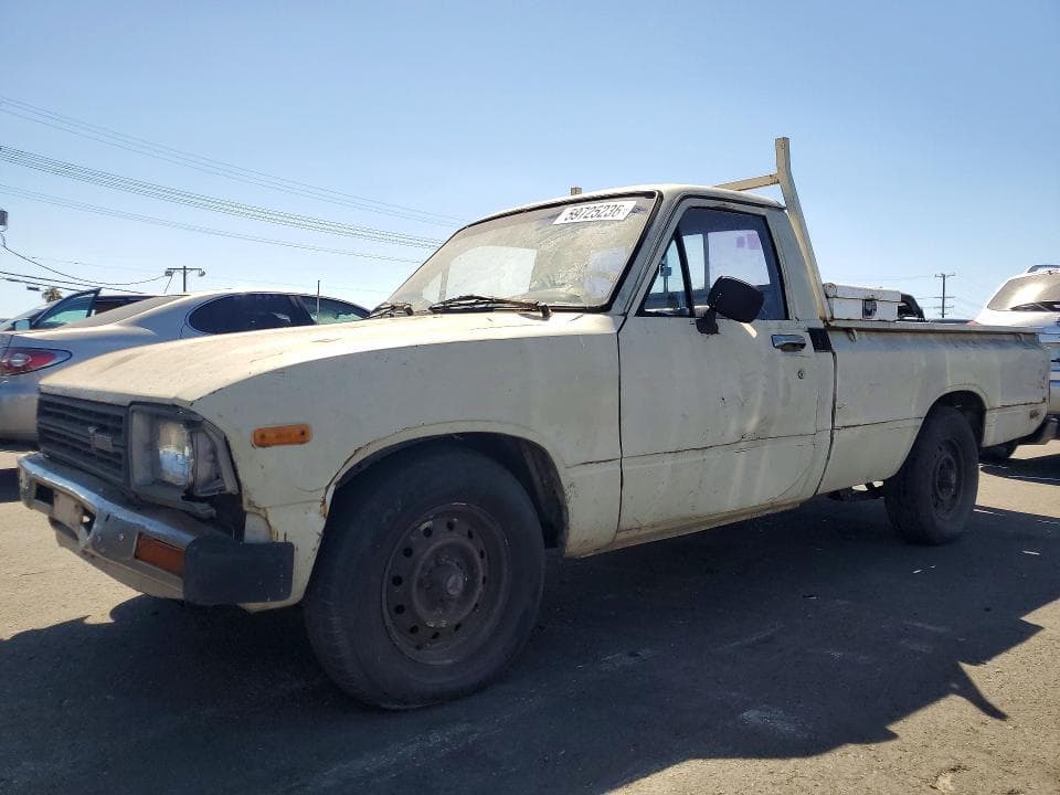 1982 TOYOTA PICKUP / CAB CHASSIS 1/2 TON DLX 1/2 TON DLX