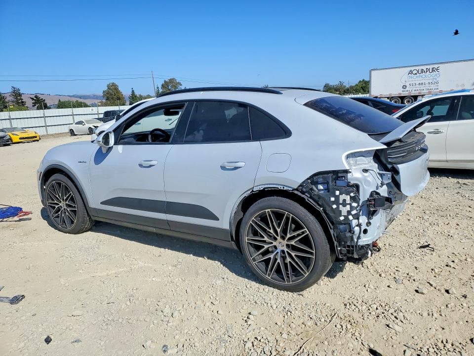 2024 PORSCHE MACAN 4 2
