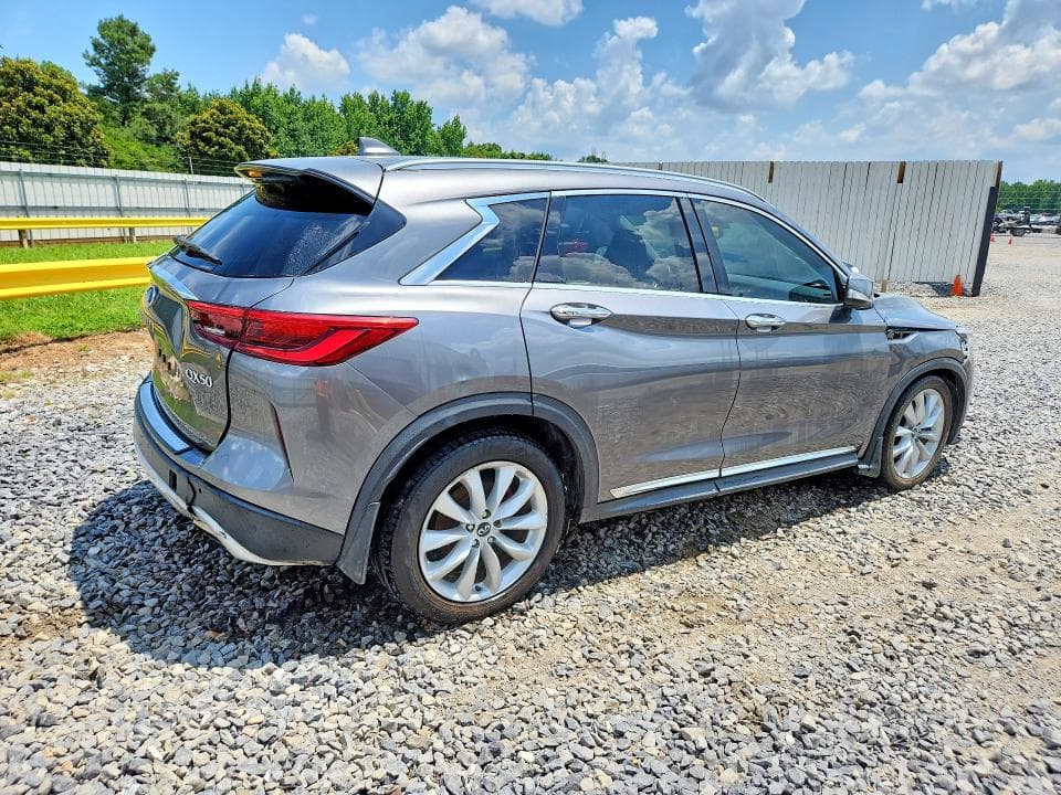 2019 INFINITI QX50 ESSENTIAL ESSENTIAL 3