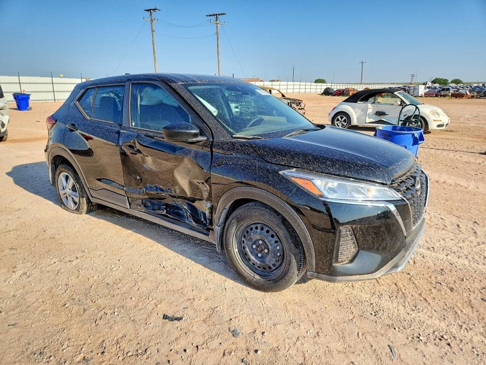 2024 NISSAN KICKS S 4