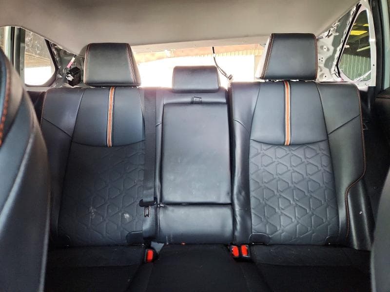 2023 TOYOTA RAV4 ADVENTURE 10