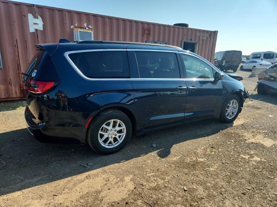 2022 CHRYSLER PACIFICA TOURING L 3