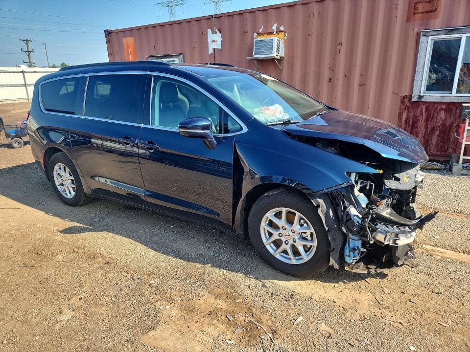 2022 CHRYSLER PACIFICA TOURING L 4