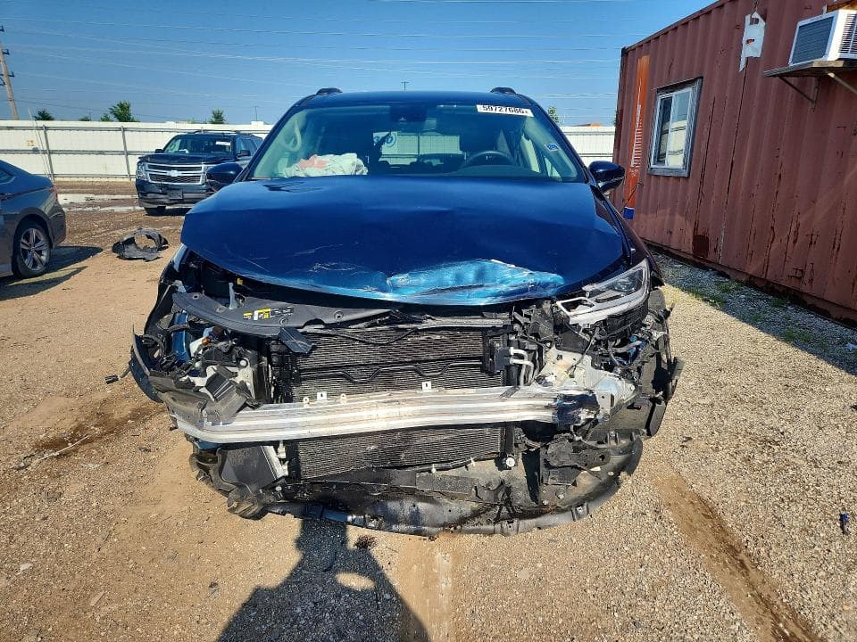 2022 CHRYSLER PACIFICA TOURING L 5